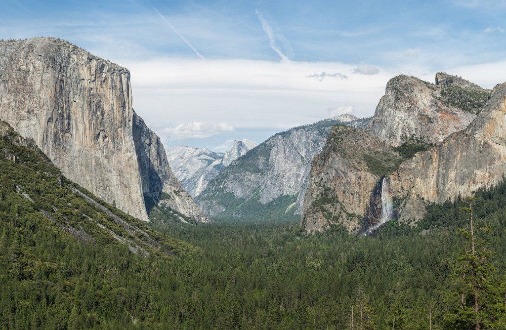 Yosemite Valley from Tunnel View.  Via Wikipedia.